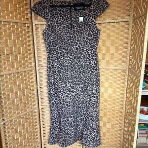 NWT full length sweetheart neckline leopard print Anthropologie dress! Large